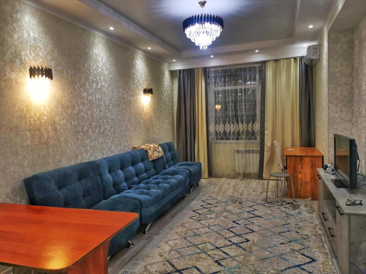 Central Apartment Бишкек Экстерьер фото