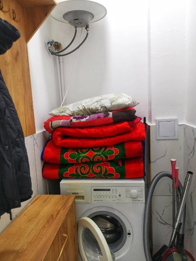 Central Apartment Бишкек Экстерьер фото