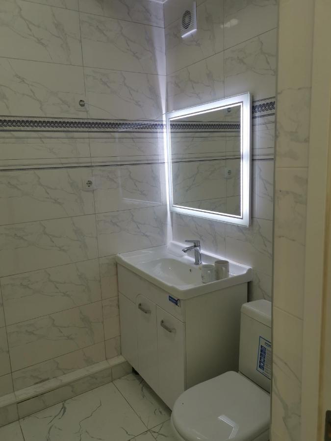 Central Apartment Бишкек Экстерьер фото