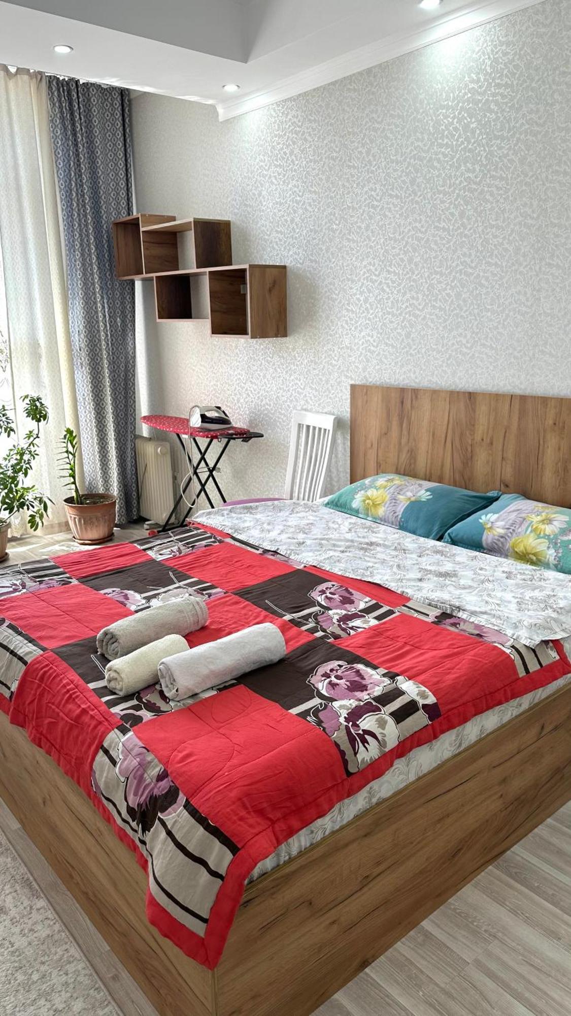 Central Apartment Бишкек Экстерьер фото